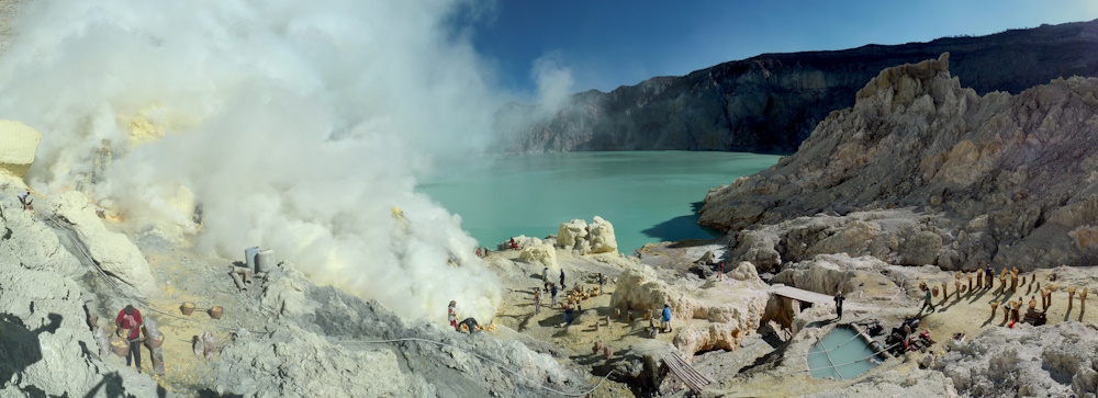 Volcanic lake Kawah Ijen